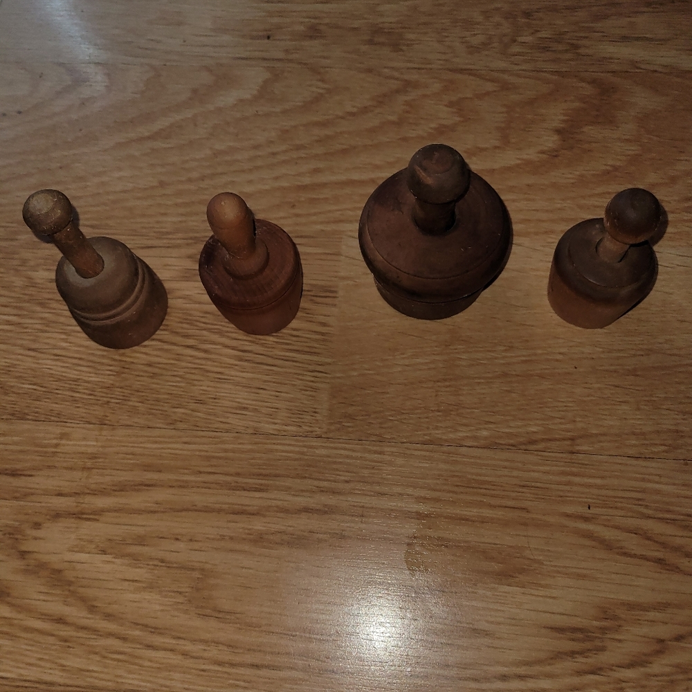 Vintage Set of 4 Butter Molds
